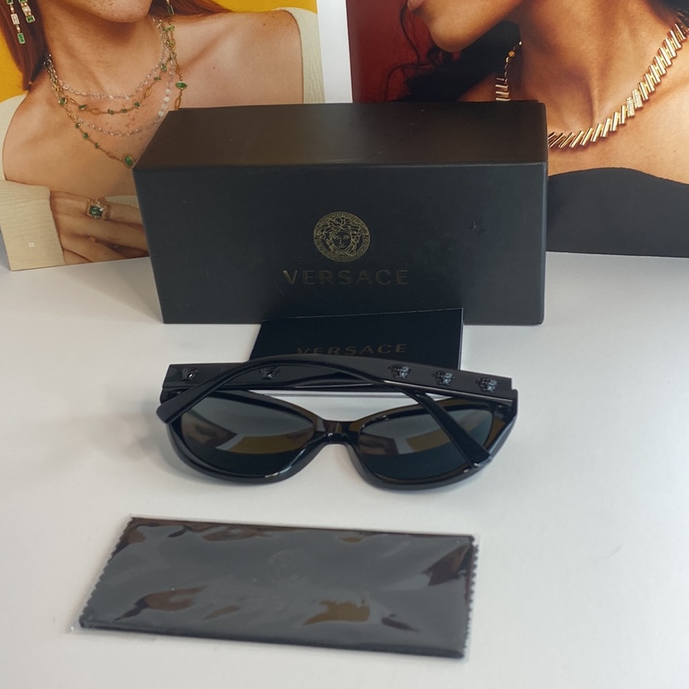 VERSACE Black Butterfly Sunglasses - Picture 13 of 14